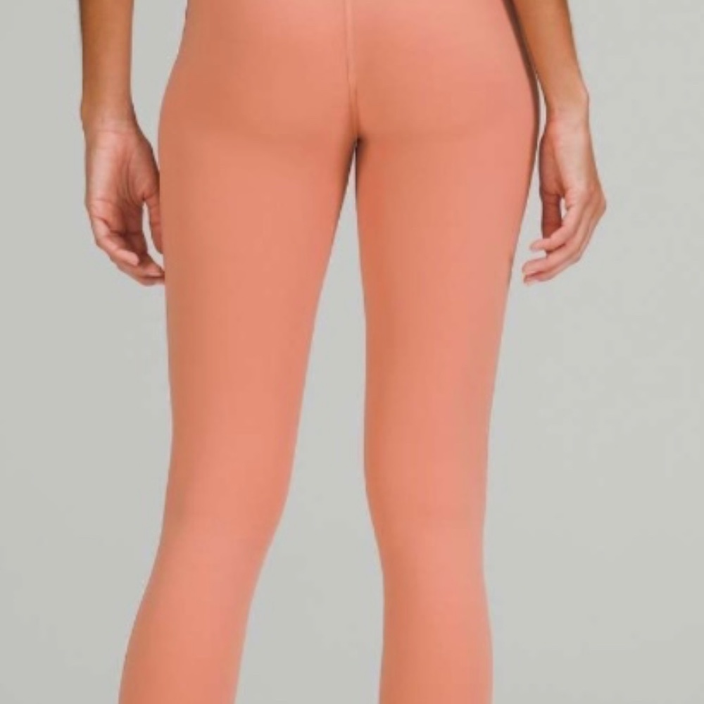 Lululemon Align High-Rise Crop - Picture 2 of 9